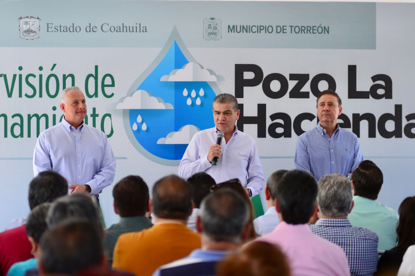 SUPERVISAN MIGUEL RIQUELME Y ROMÁN CEPEDA POZO DE AGUA ‘LA HACIENDA’, EN TORREÓN
