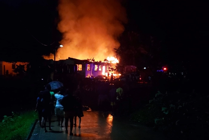 Al menos 20 niños muertos en un incendio escolar en Guyana
