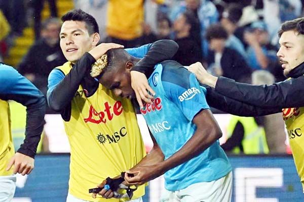 Ahora sí celebra Napoli el Scudetto