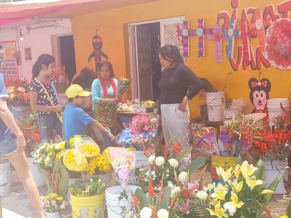 Registra panteón afluencia menor 