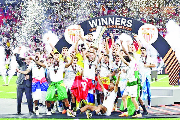 Se corona Sevilla en tanda de penales en la Europa League