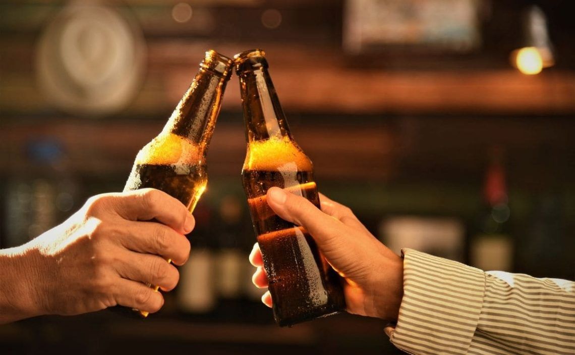 ¿Qué le pasa al cerebro cuando tomas cerveza?