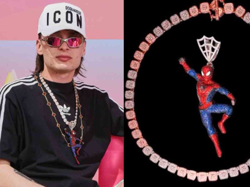 Peso Pluma entra en pánico tras robo de cadena carísima de Spiderman