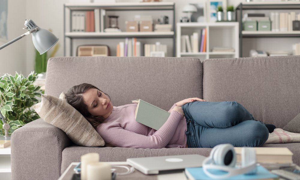 Tomar siestas durante el día puede ser bueno para nuestro cerebro, revela un estudio