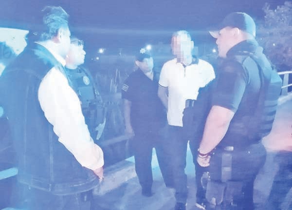 Evitan se quite vida policías preventivos