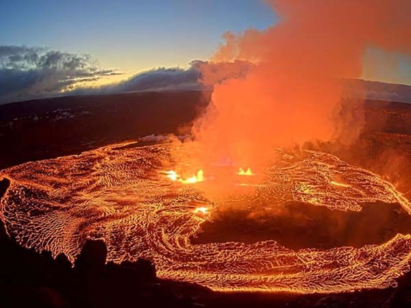 Volcán Kilauea de Hawái entra en erupción