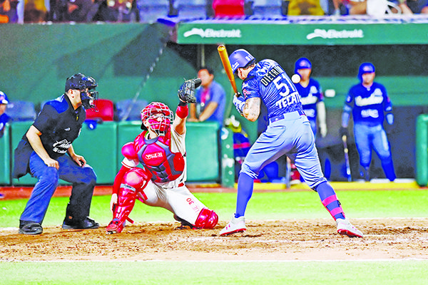 La Furia Azul se adelanta en la serie