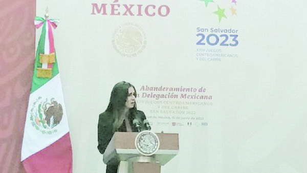 Ana Guevara llama «mitote mediático» a conflicto con atletas