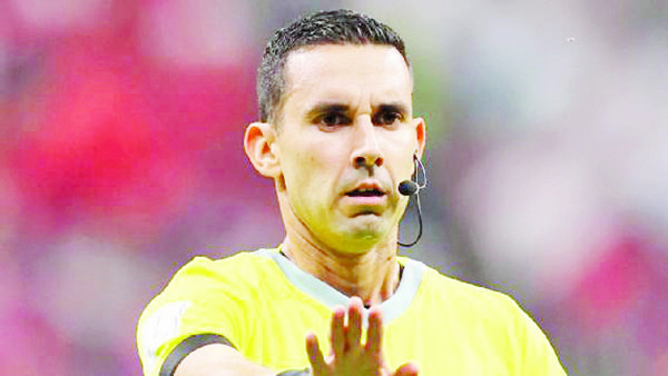 Árbitros mexicanos para Copa Oro; guatemalteco al debut de México