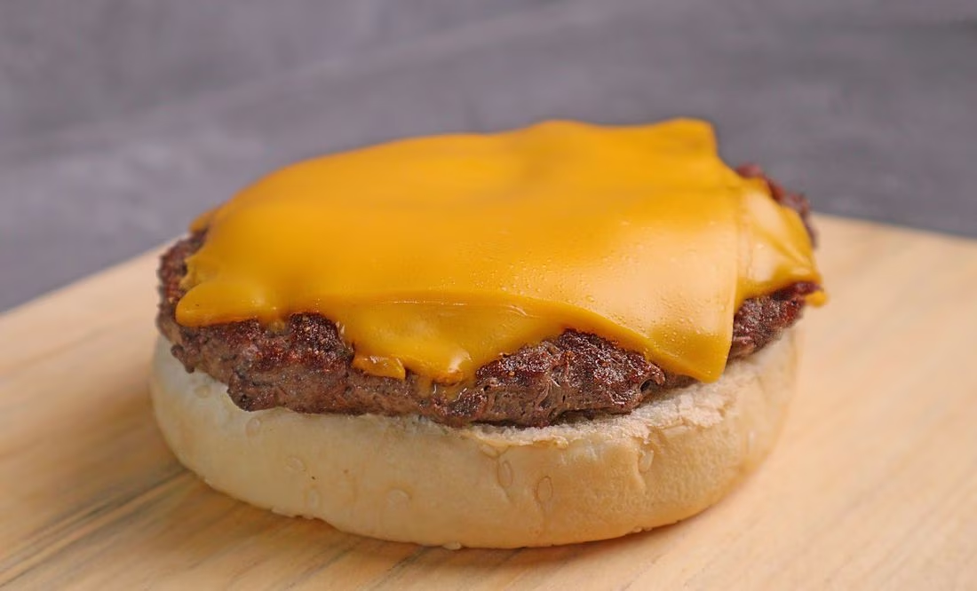 Los peligros de comer queso amarillo