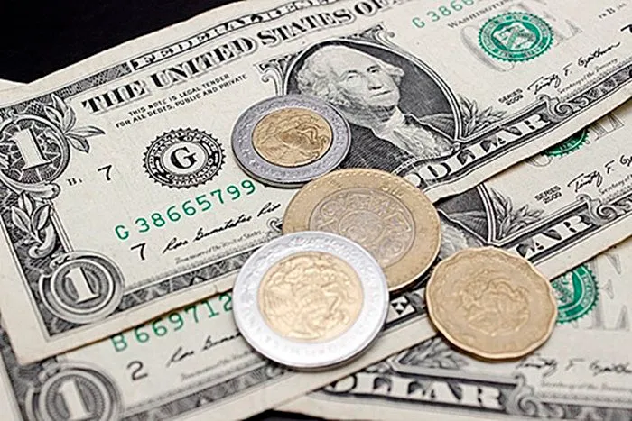 El ‘superpeso’ despliega su poder: Toca nuevo mínimo del año al cotizar en 17.07 unidades