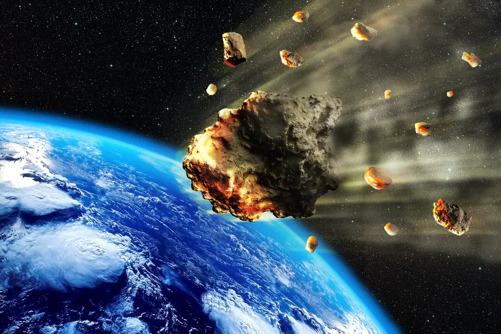 Reportan que asteroide del tamaño de una casa acaba de pasar junto a la Tierra