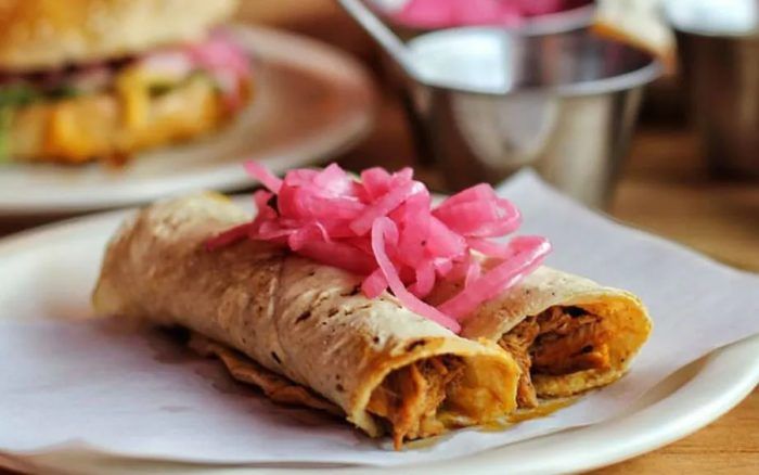 Profeco alerta sobre estas marcas de chilorio, cochinita y chicharrón