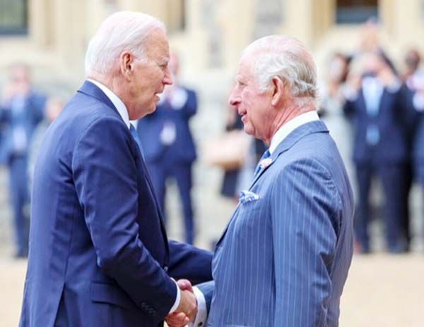 Joe Biden y el rey Carlos III abordan la crisis climática