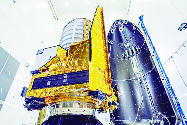Euclid inicia misión para explorar el «universo oscuro»