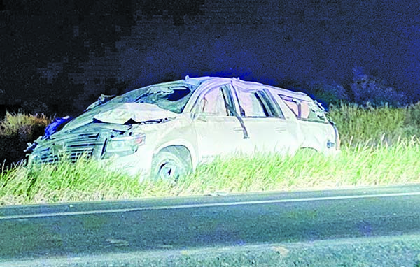Aparatosa volcadura; 2 mujeres lesionadas