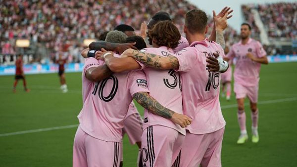 LEAGUES CUP: LIONEL MESSI ANOTA DOBLETE Y EL INTER MIAMI GOLEA AL ATLANTA UNITED
