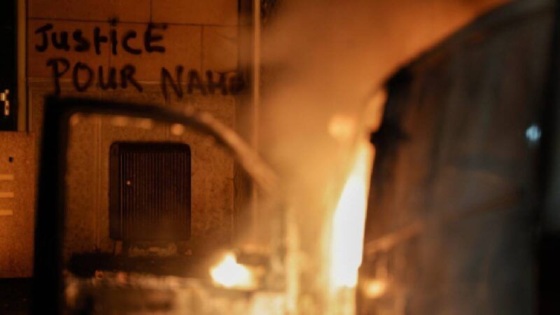 ¿Qué pasa en Francia y por qué hay protestas? Videos de violentas manifestaciones