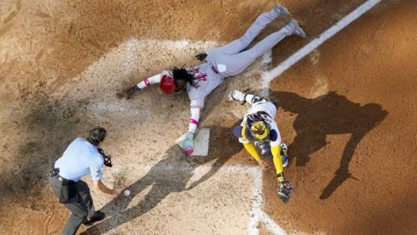 ¡HACE HISTORIA! ELLY DE LA CRUZ SE ROBÓ TRES BASES EN UN INNING Y ROMPE RÉCORD EN LA MLB