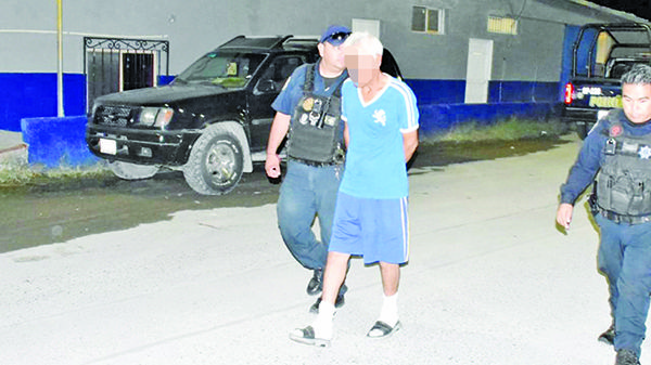 Detiene a depravado la Policía Municipal