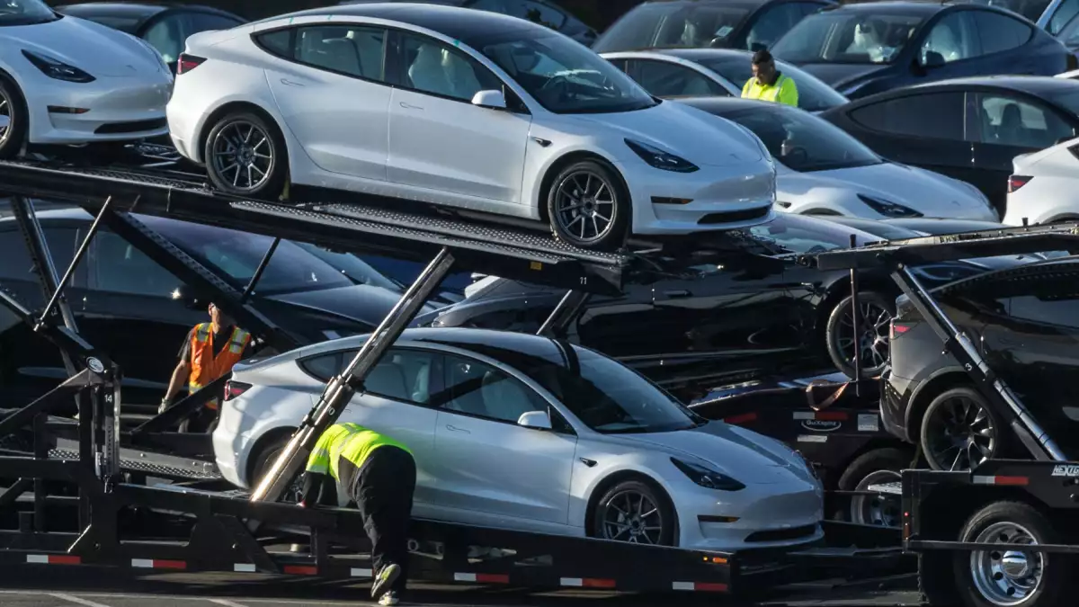 Elon Musk advierte sobre reducción de precios en autos pese a caída en márgenes