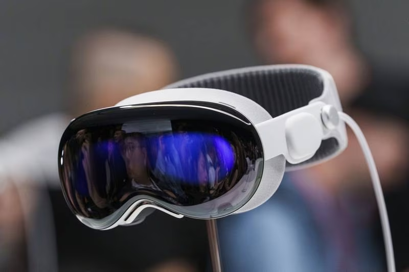 Problemas para los Vision Pro de Apple: Recortan producción debido a diseño complejo