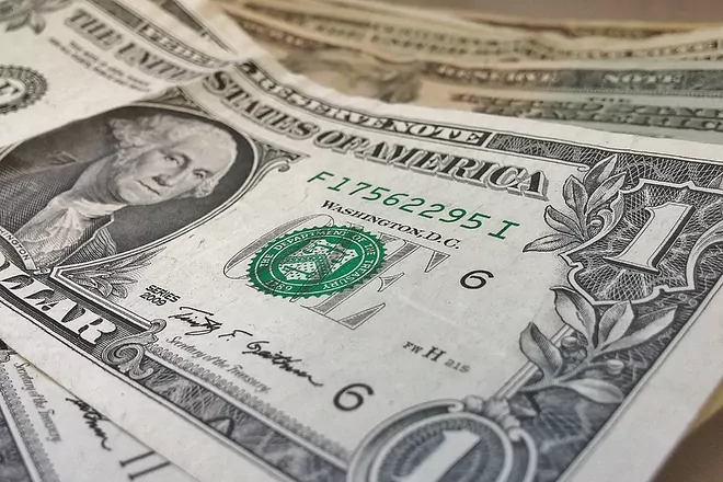 Precio del dólar 26 de julio 2023: cotización en compra y venta