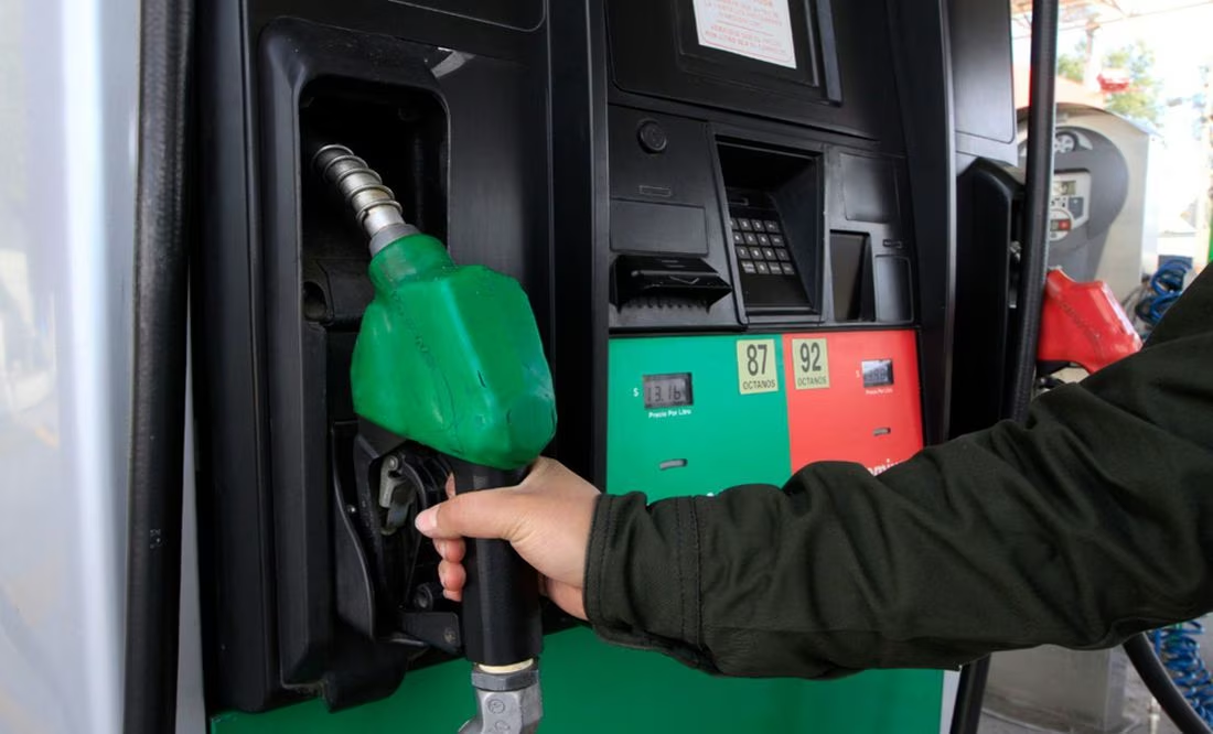 Gasolinas serán más caras aun con el superpeso, estiman