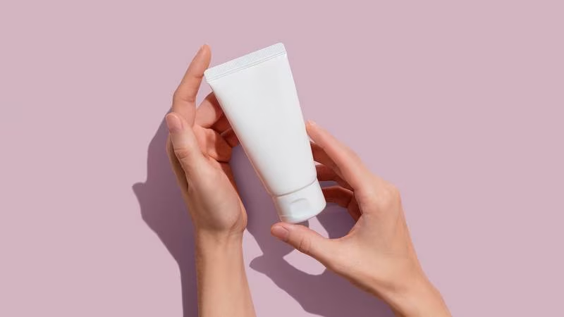 Cuida tu carita: Cofepris alerta por riesgos a la salud de crema Barmicil