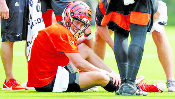 BENGALS: JOE BURROW SE LESIONA Y ENCIENDE LAS ALARMAS EN CINCINNATI