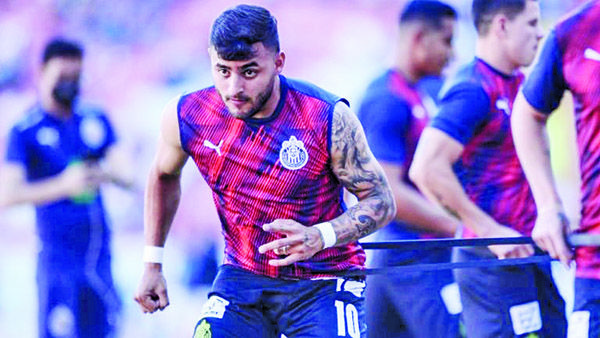 CHIVAS: ERICK GUTIÉRREZ Y ALEXIS VEGA ESTARÁN A PRUEBA ANTE EL ATHLETIC CLUB