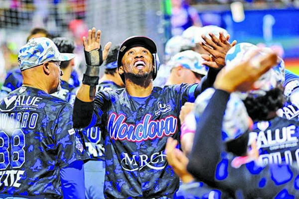 ACEREROS SIGUE EN ZONA DE PLAY OFFS AL GANAR EN LEÓN