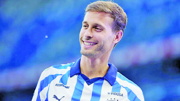SERGIO CANALES FUE REGISTRADO EN LEAGUES CUP Y ALISTA SU DEBUT CON RAYADOS