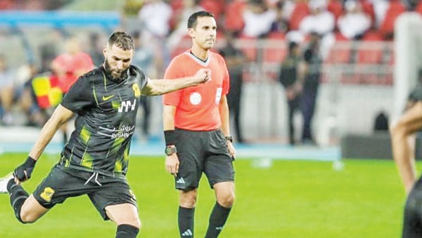 EL ÁRBITRO MEXICANO CÉSAR ARTURO RAMOS DIRIGE PARTIDO EN LA SAUDI PRO LEAGUE