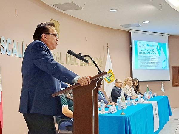 Firman convenio FGE y CONALEP