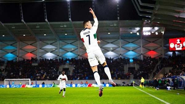 ¡ICÓNICO! FAMOSO FESTEJO DE CRISTIANO RONALDO CUMPLE 10 AÑOS