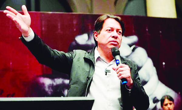 Delgado se sube a pleito entre Claudio X. y el PRI