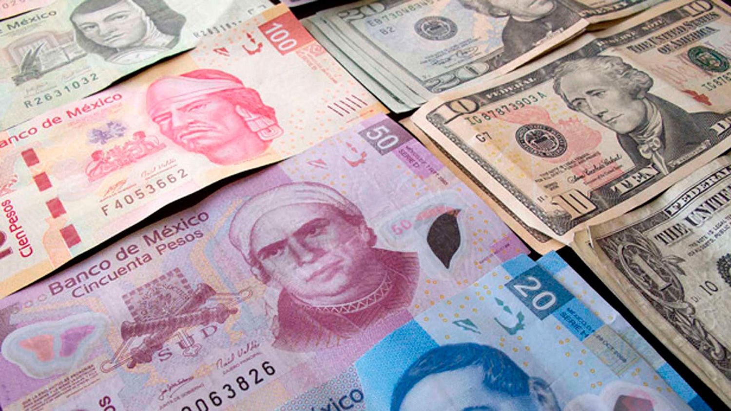 Peso amanece ‘fuerte’ frente al dólar: Cotiza en 17.13 unidades este jueves