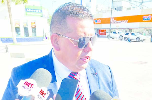 Extorsionan a nombre de director de Mando Único
