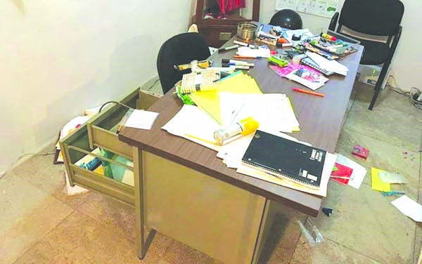 Dañaron dos escuelas en periodo vacacional