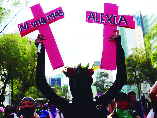 Asesinan 7 a 10 mujeres a diario en nuestro país