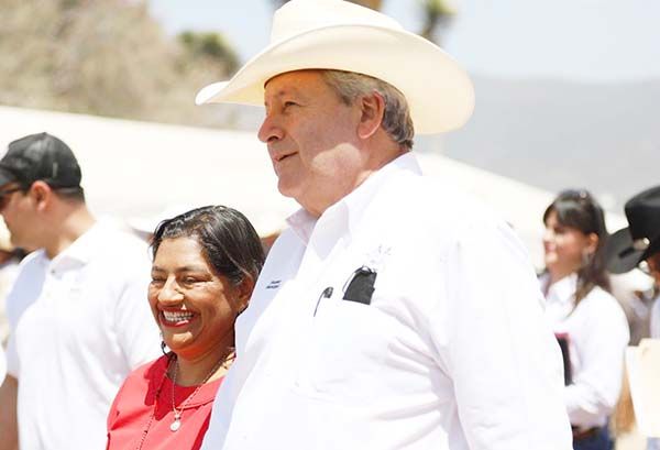 Trabaja Chema para fortalecer el campo