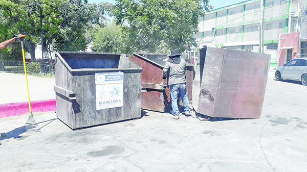 Dan mantenimiento a camiones recolectores