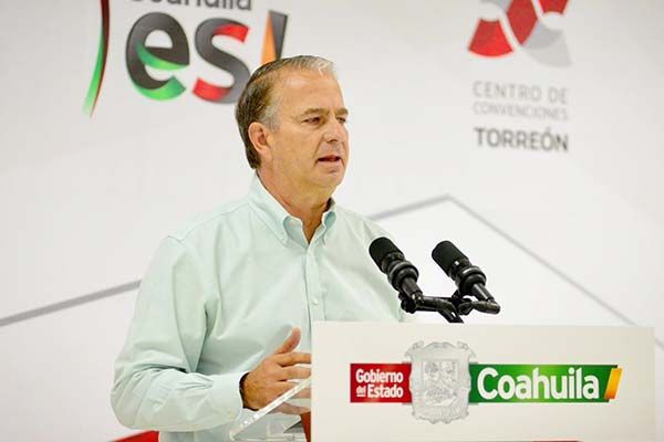 Trabajan porque libros no lleguen a las aulas