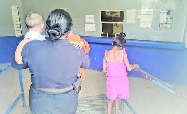 Resguarda SP a 5 niños por descuido