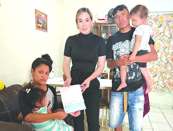 Apoyan a hermanitas que sufrieron de quemaduras