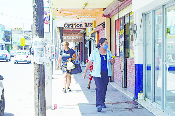 Descartan regreso de cubrebocas en salones