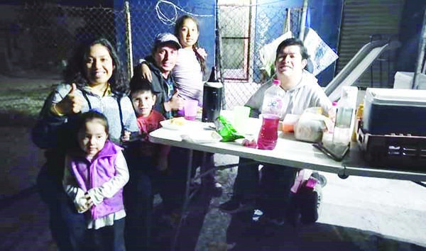 Vence discapacidad con exitoso negocio