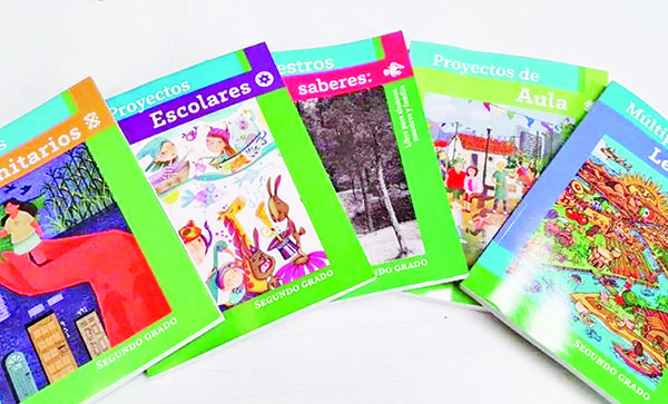 Desacata SEP ultimátum para retirar libros de texto
