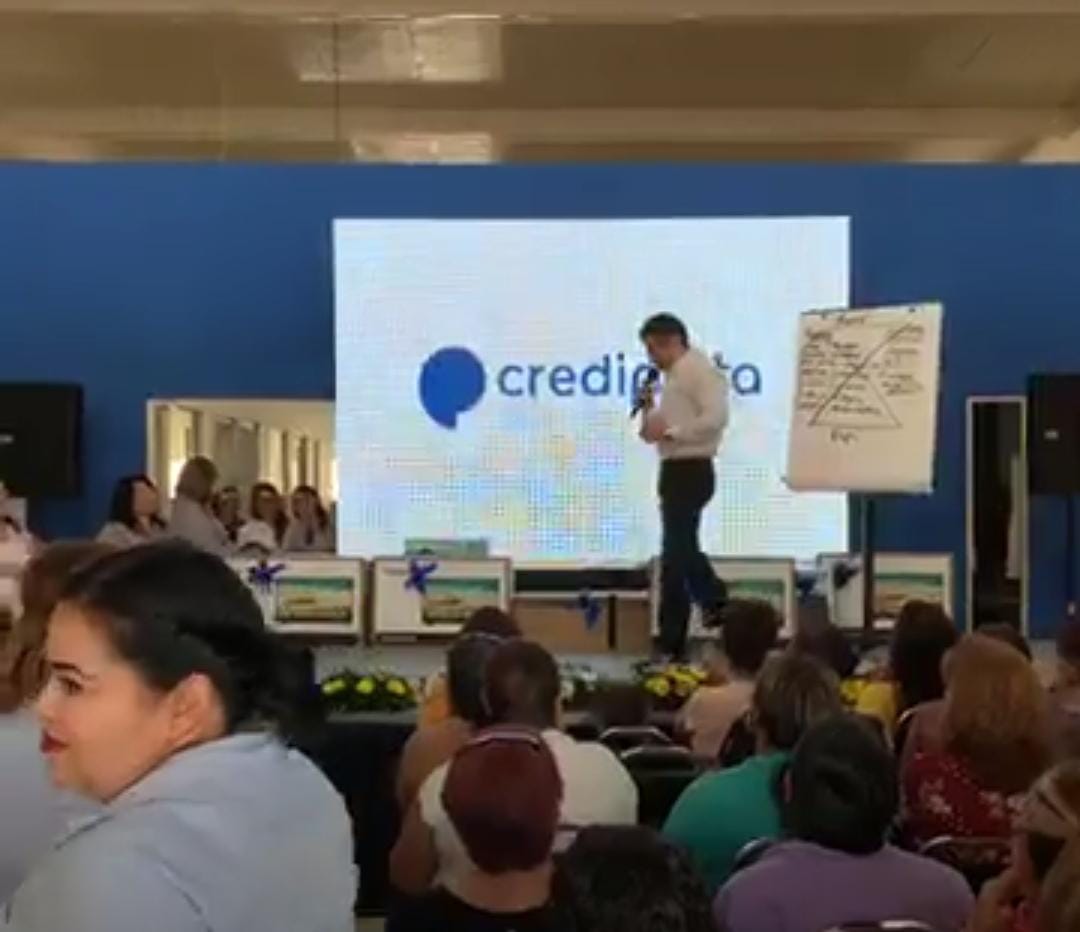 Defrauda a grupo usuaria de préstamo